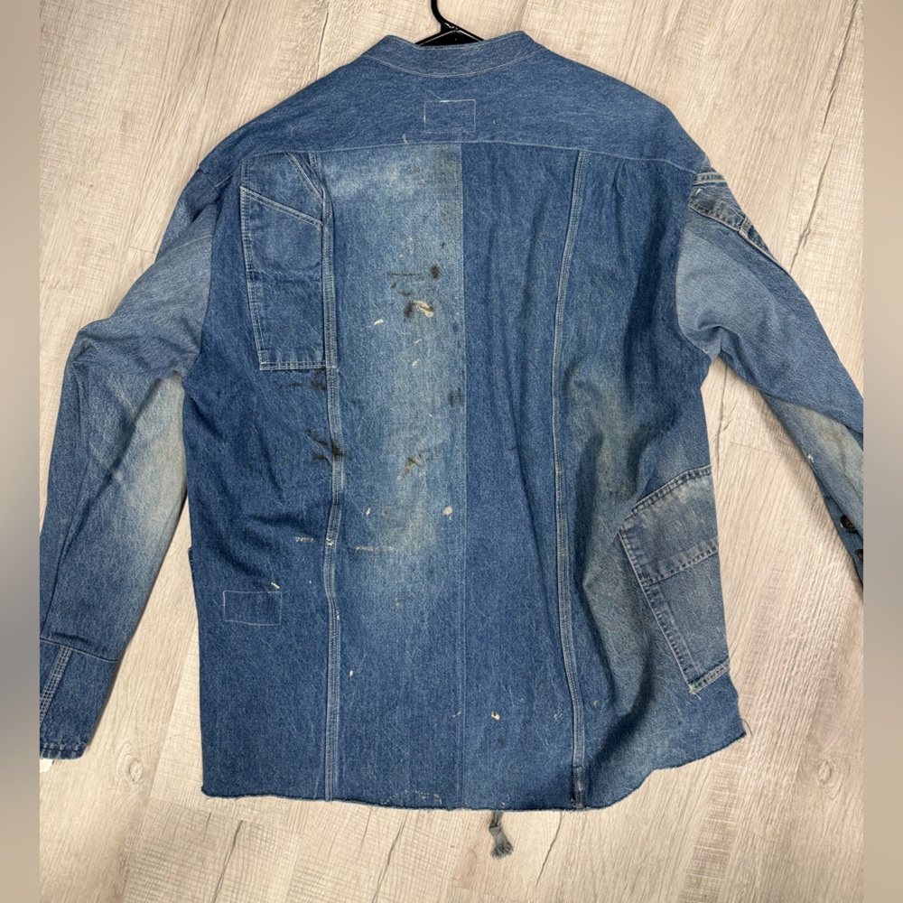 Men's Blue Denim Jacket with Distressed Details - Picture 5 of 5